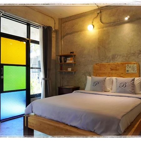 The Picturebook Guesthouse Mae Сот Екстериор снимка