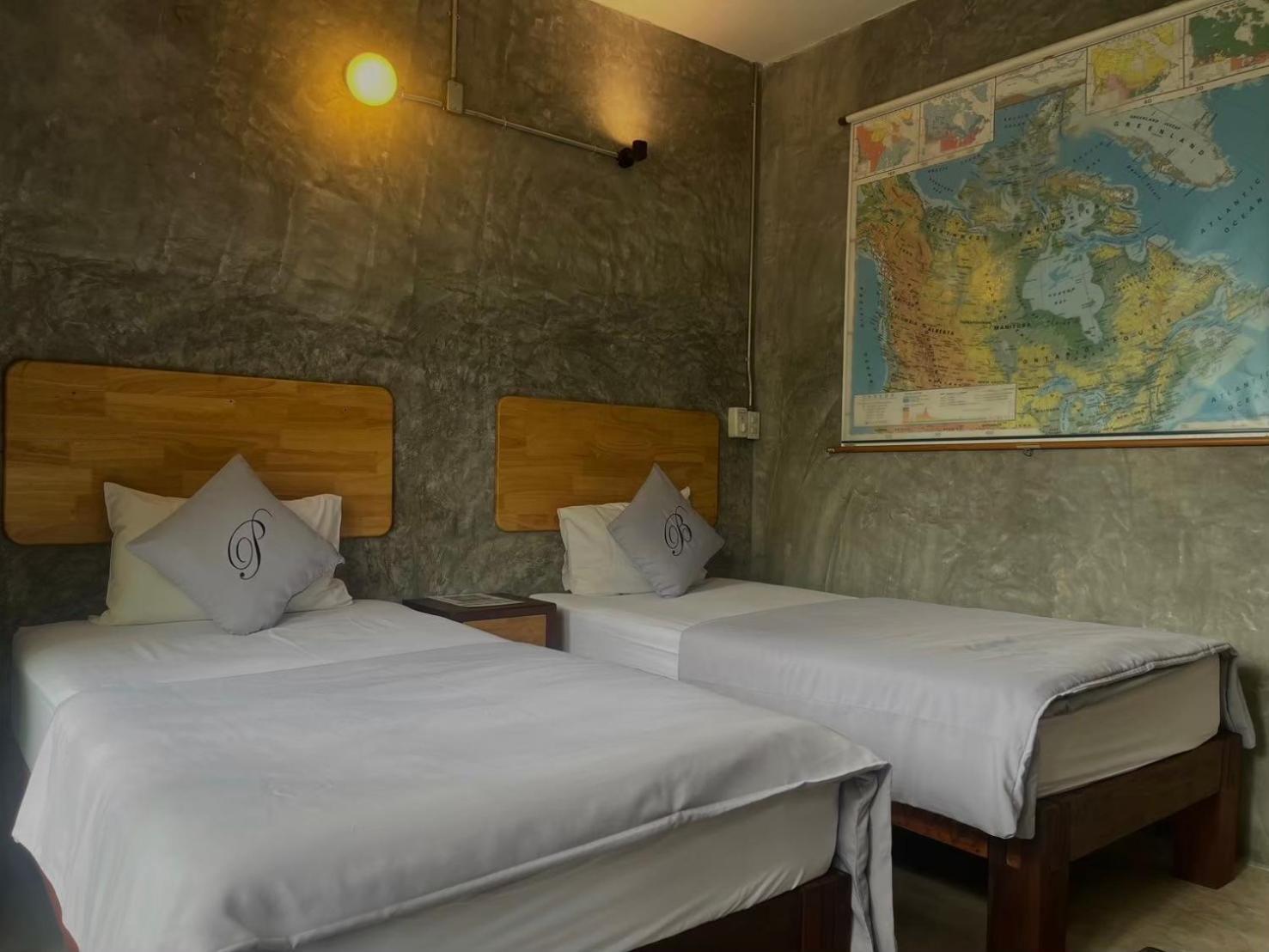 The Picturebook Guesthouse Mae Сот Екстериор снимка